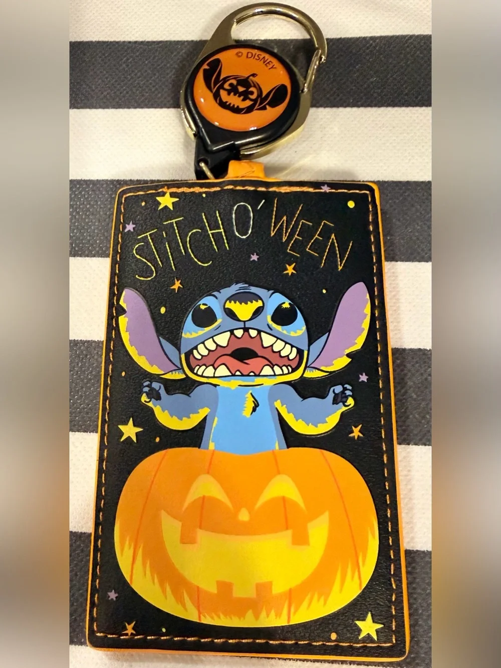 Loungefly Stitch'O'Ween Stitch badge/card hold NWOT